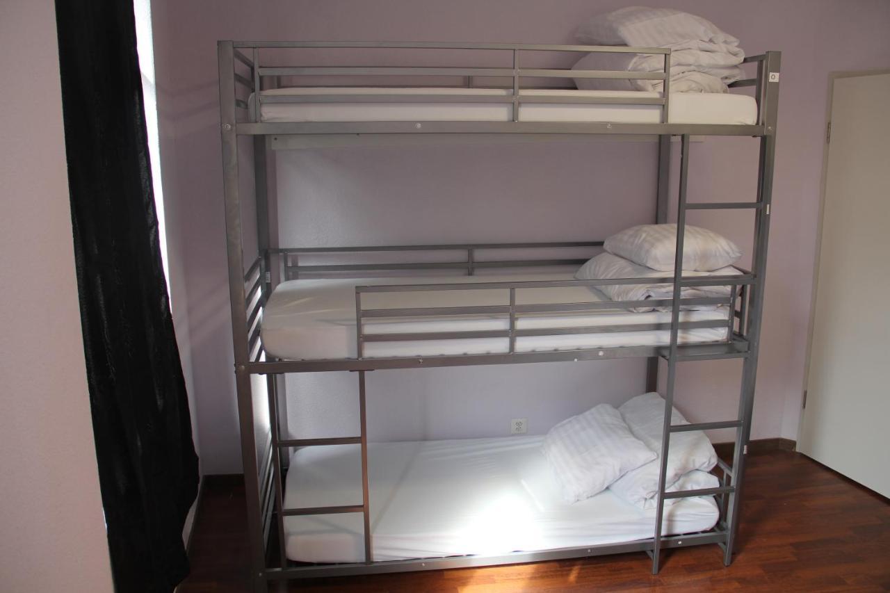Stay2Night City Center Hostel Цюрих Екстериор снимка