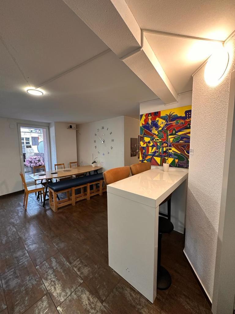 Stay2Night City Center Hostel Цюрих Екстериор снимка